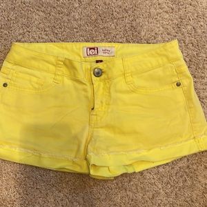 LEI Yellow shorts